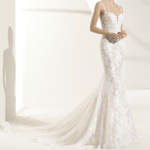 NEW WEDDING DRESS Rosa Clara Percival